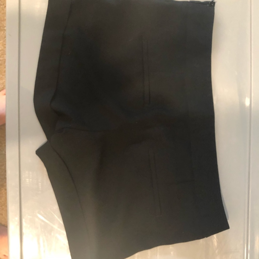 Express shorts - Picture 2 of 2